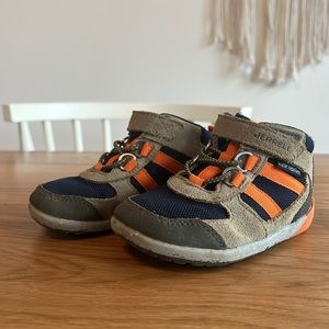 Merrell Toddler Size 7 Boys' Bare Steps® Ridge Hikers